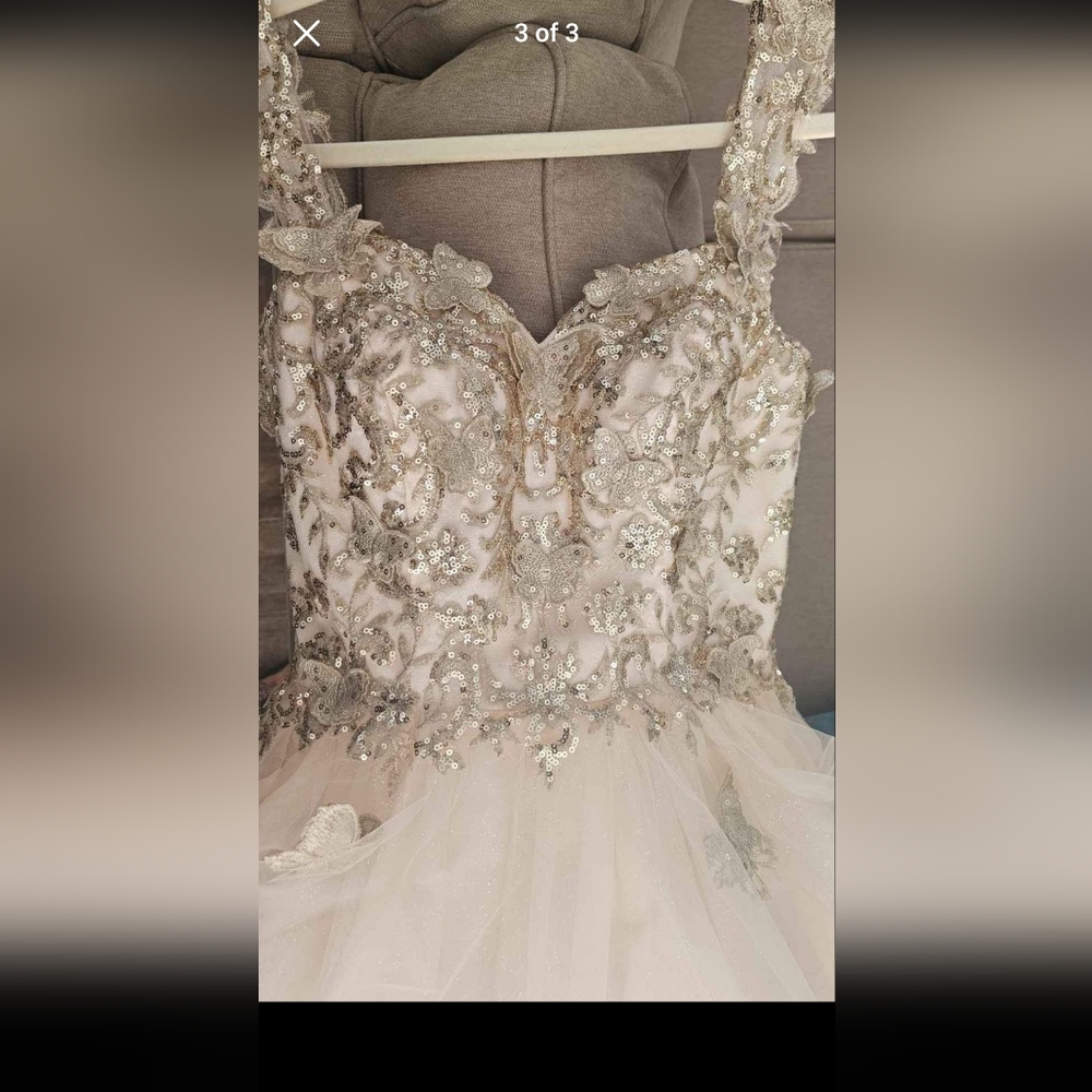 Dress - Picture 2 of 3